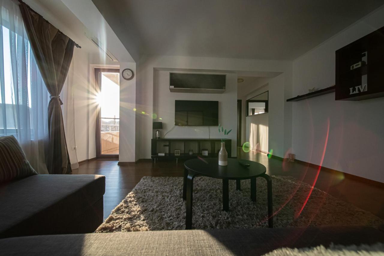 Apartament Tatu Bar&Grill Otopeni Ngoại thất bức ảnh