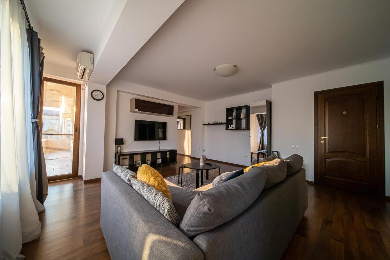 Apartament Tatu Bar&Grill Otopeni Ngoại thất bức ảnh